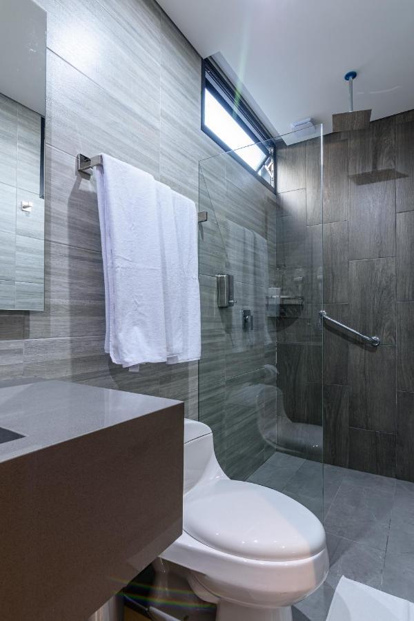 4 Sur Hotel Медельин Экстерьер фото